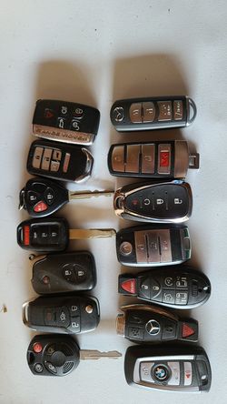 Locksmith chip Car keys/ cerrajero llaves con chip para carros