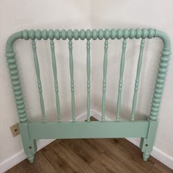 Jenny Lind Twin Wood Spindle Headboard 