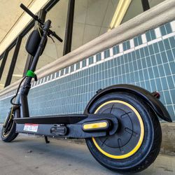 Electric scooter