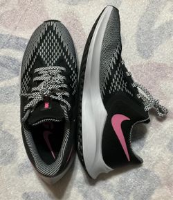 Nike Running Sneakers Black Gray Pink