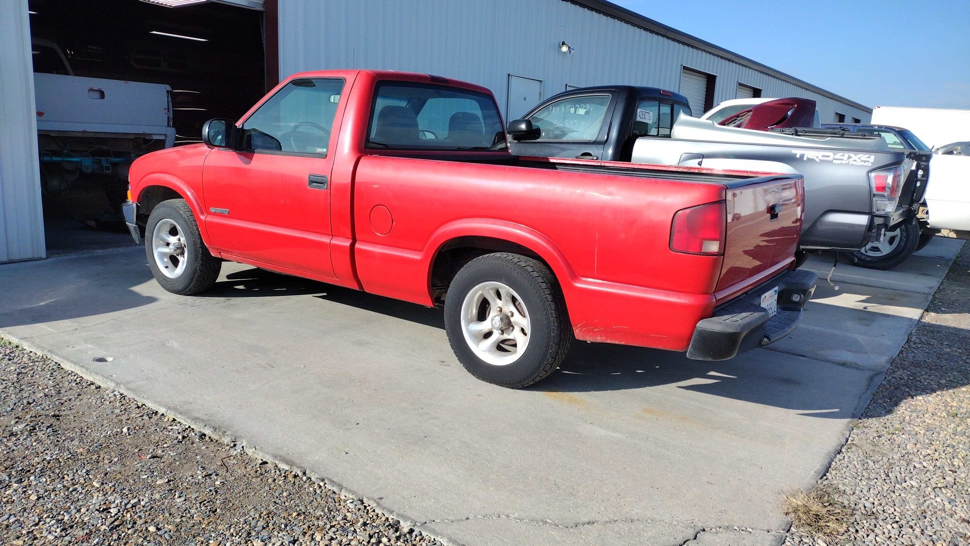 2000 Chevrolet S10 for Sale in Madera, CA OfferUp