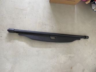 GMC Yukon rear cargo cover