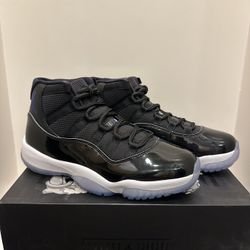 Jordan 11 Retro High Space Jam 2016 Men's Size 8.5 378037-003