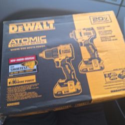 DEWALT ATOMIC COMPACT DRILL