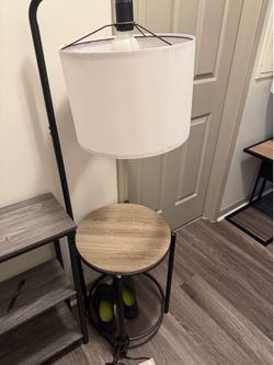 (2) night stands
