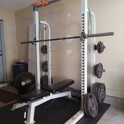 Squat Rack w/ Power Bar