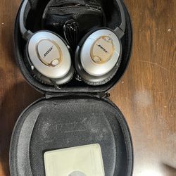 Bose Quiet Comfort 15 Noise-Canceling Headphones 