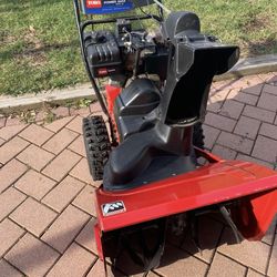 Toro 826 le snowblower