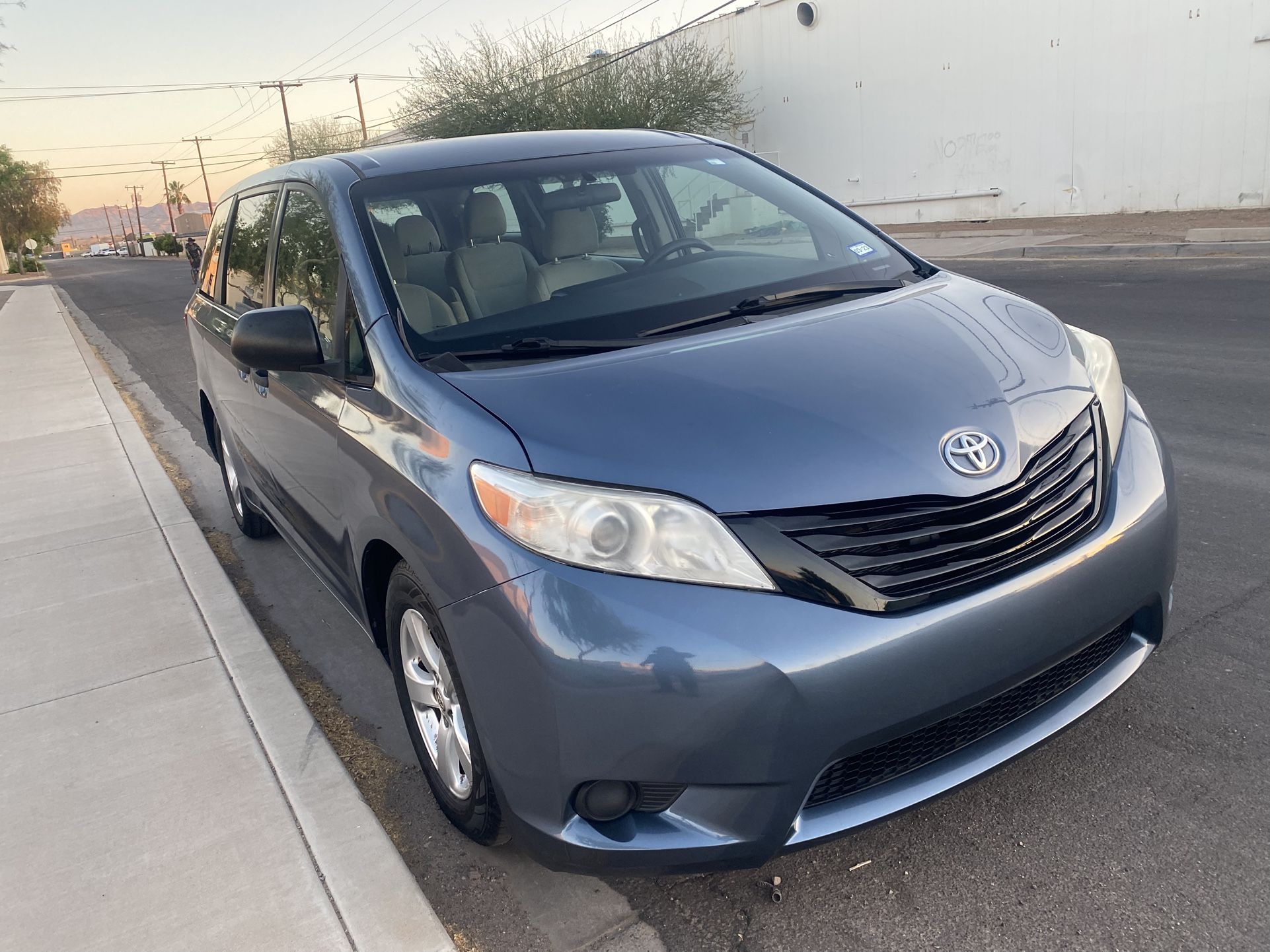 2016 Toyota Sienna