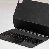 Apple Ipad Pro Magic Keyboard 11 Inch Like New 