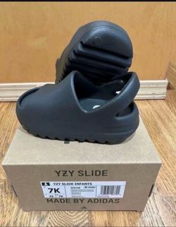 adidas Yeezy Slide Infants size 7K Dark Onyx ID5106 Brand New