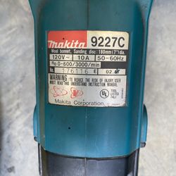 Makita Electric Buffer W/pads