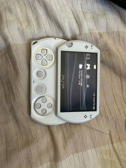 PSP GO