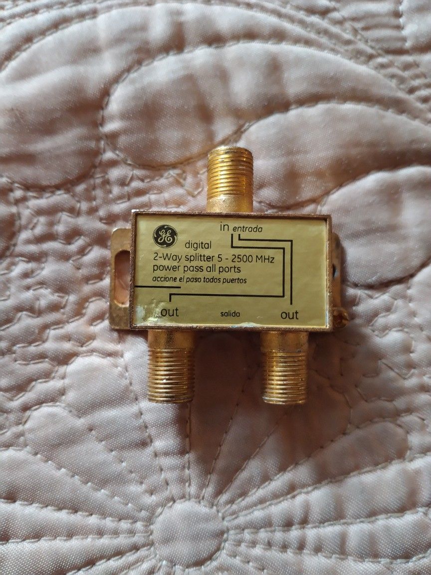 GE 2-WAY CABLE SPLITTER