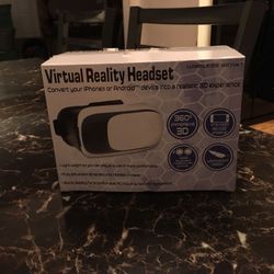 Virtual reality headset, wireless gear