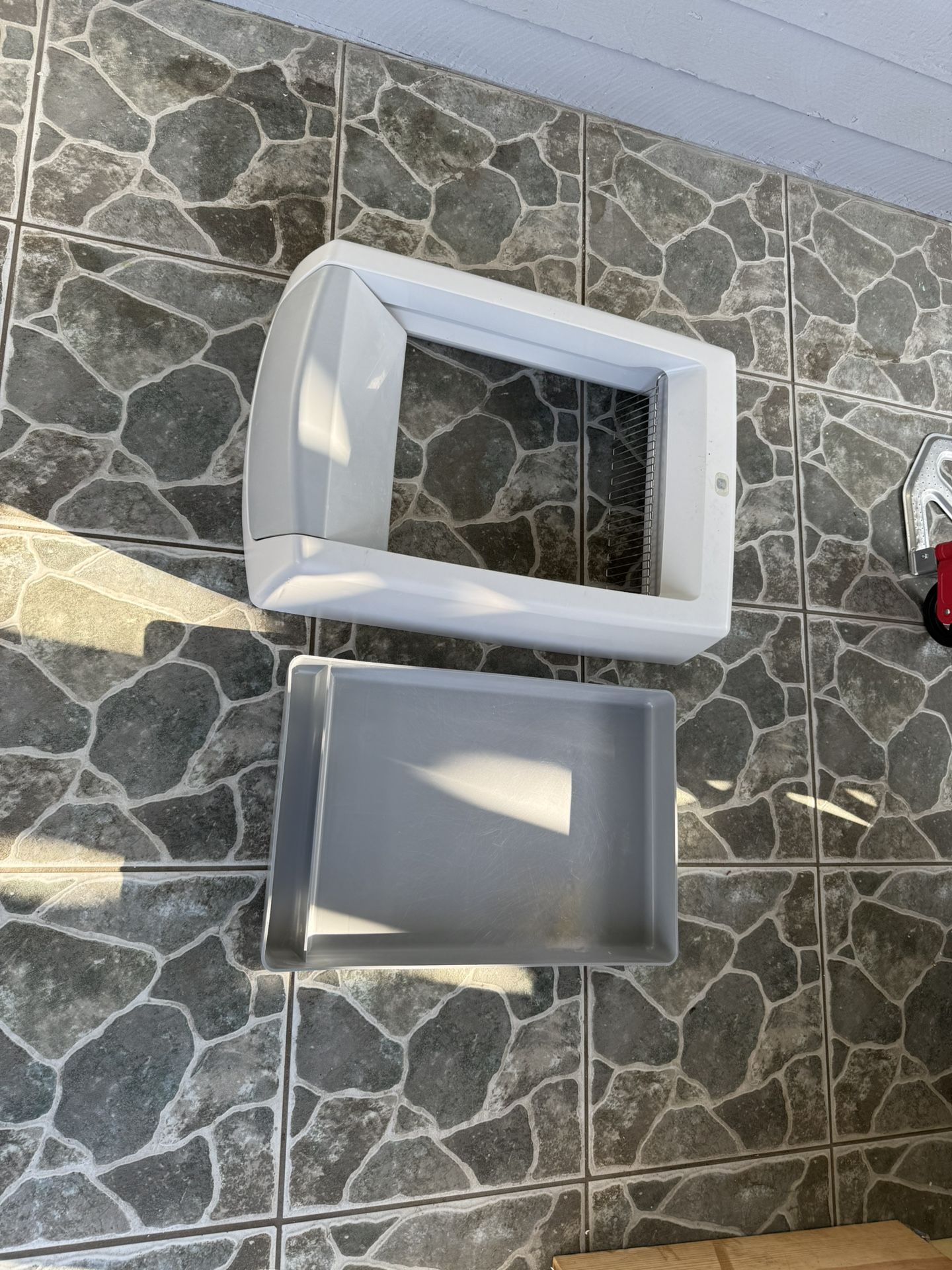 PetSafe Automatic Litter box With Reusable Litter Box 