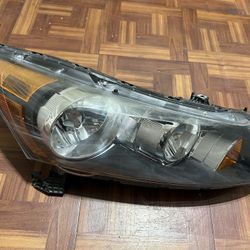 2008-2012 Honda Accord Headlight 