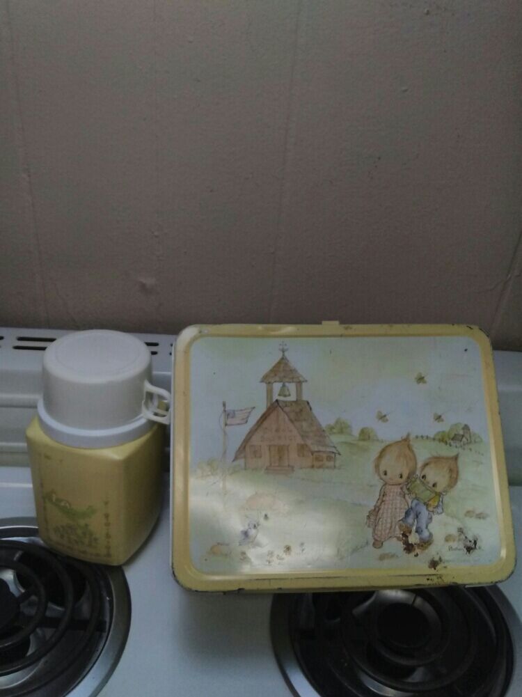1975 Hallmark Cards Metal Lunch Box.