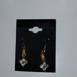 Vintage Avon 4 Leaf Clover Earrings 