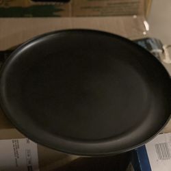 Plastic Black Plates