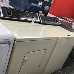 Whirlpool Washer And Dryer Set. 1 year Warranty 