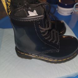 Dr. Martens 