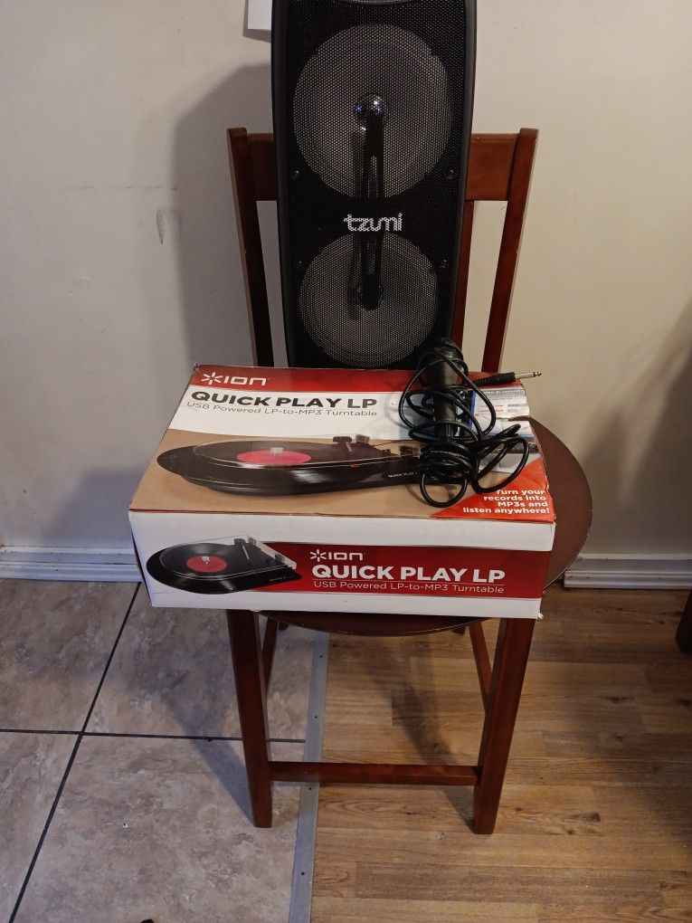 TZUMI SPEAKER, QUICKPLAY LP, MICROPHONE