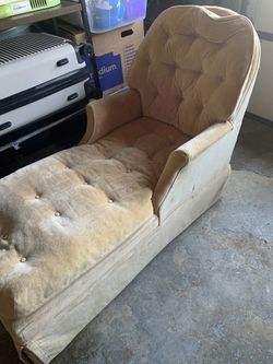 Antique‘Fainting Chair’