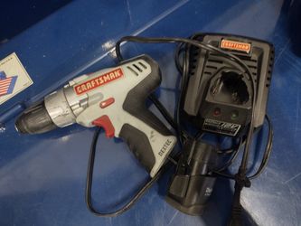 Craftsman 12 Volt Cordless Drill And Charger