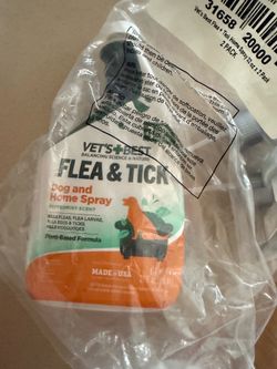Vet’s Best Flea and Tick Home Spray – Plant-Based Flea and Tick Treatment for Dogs and Indoor Use