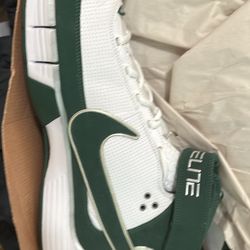 Nike Vintage Green Miss