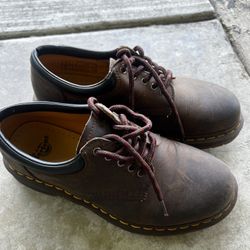 Dr. Martens 8053 Crazy Horse Leather