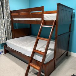 Like-New Bunk Bed with Mattresses – Full & Twin