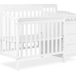Baby Crib With Changing Table 