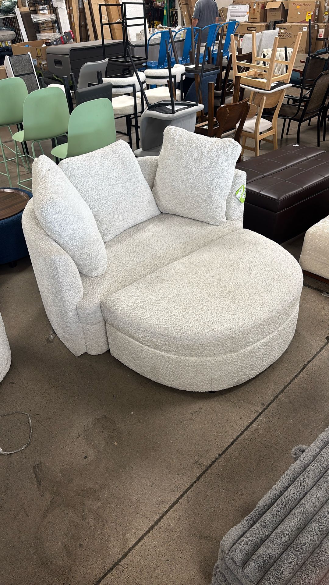 HOLLEY FABRIC CHAIR
