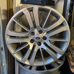 Set Of Range Rover Rims 21” 
