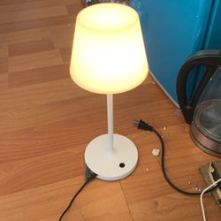 Outdoor Battery Operated Table Lamp Waterproof, 4000mAh Cordless Table Lamp Rechargeable, Touch Dimmable Desk Lamp