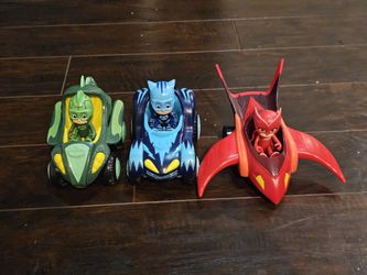 PJ MASKS VEHICLES & FIGURINES 