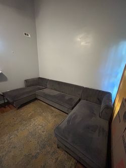 Couch set