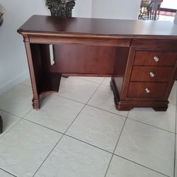 office desk and chair