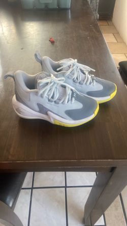 Curry Basketball Kid Shoes