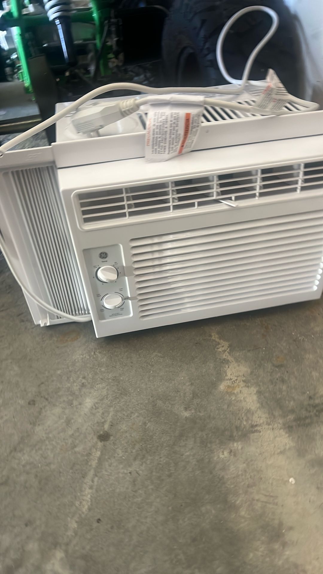 Window Ac Units Three Units. Two GE’s One Vissani