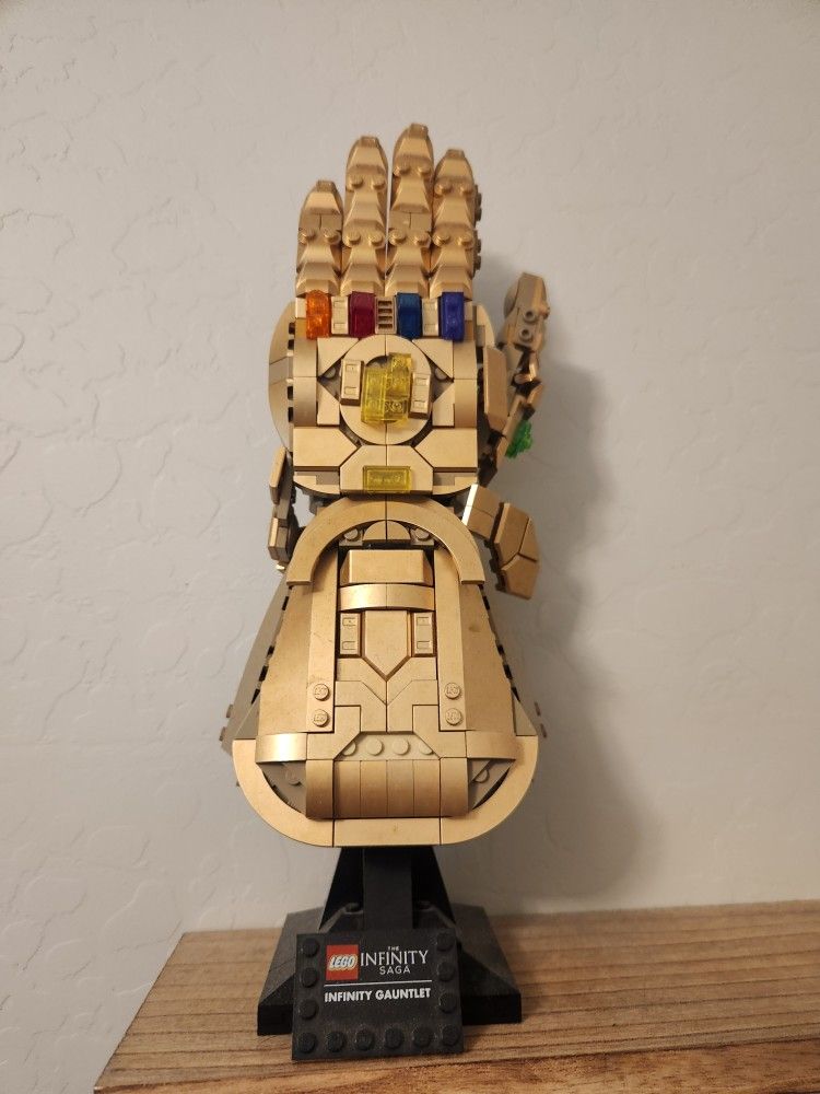 Lego Infinity Gauntlet