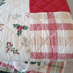 New Full/Queen Holiday Quilt Set 