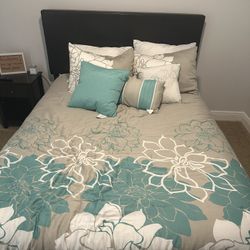 Queen Bed Frame With Matress 