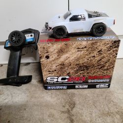 Team Associated SC28 RTR
