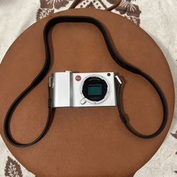 Leica T Typ 701 Silver 