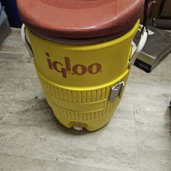 Igloo 5 Gallon Water Tank