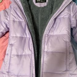 Kids Size 4-5 Puffer Jacket - Amazing Condition