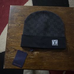 black Louis vuitton beanie 